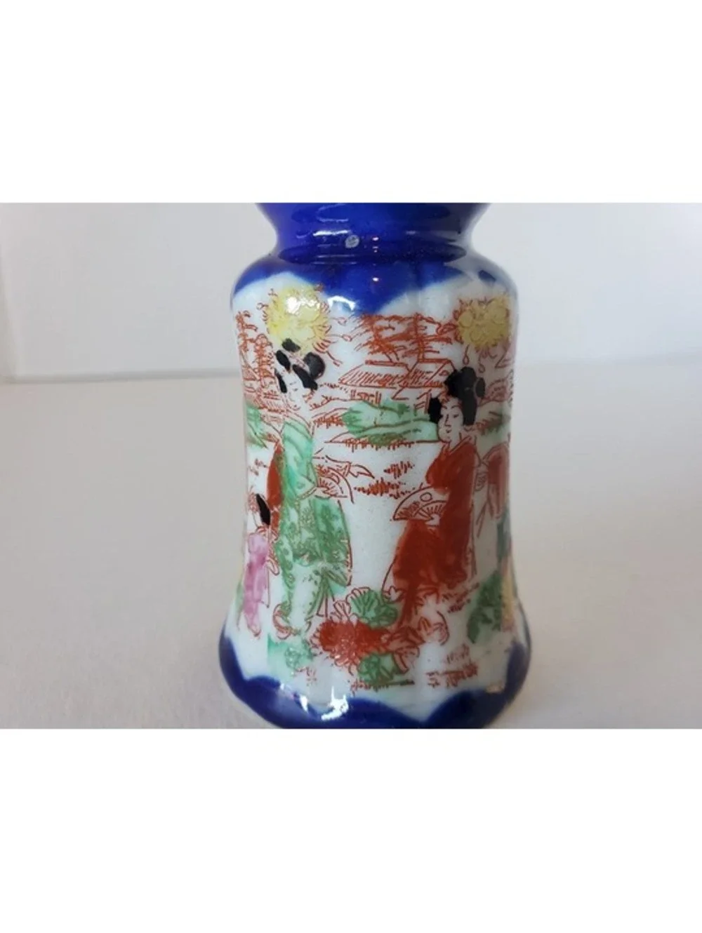 Vintage Porcelain Japanese Geisha Girl Salt Pepper Shakers
